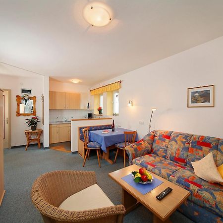Haus Bernhard Apartment Schenna Luaran gambar