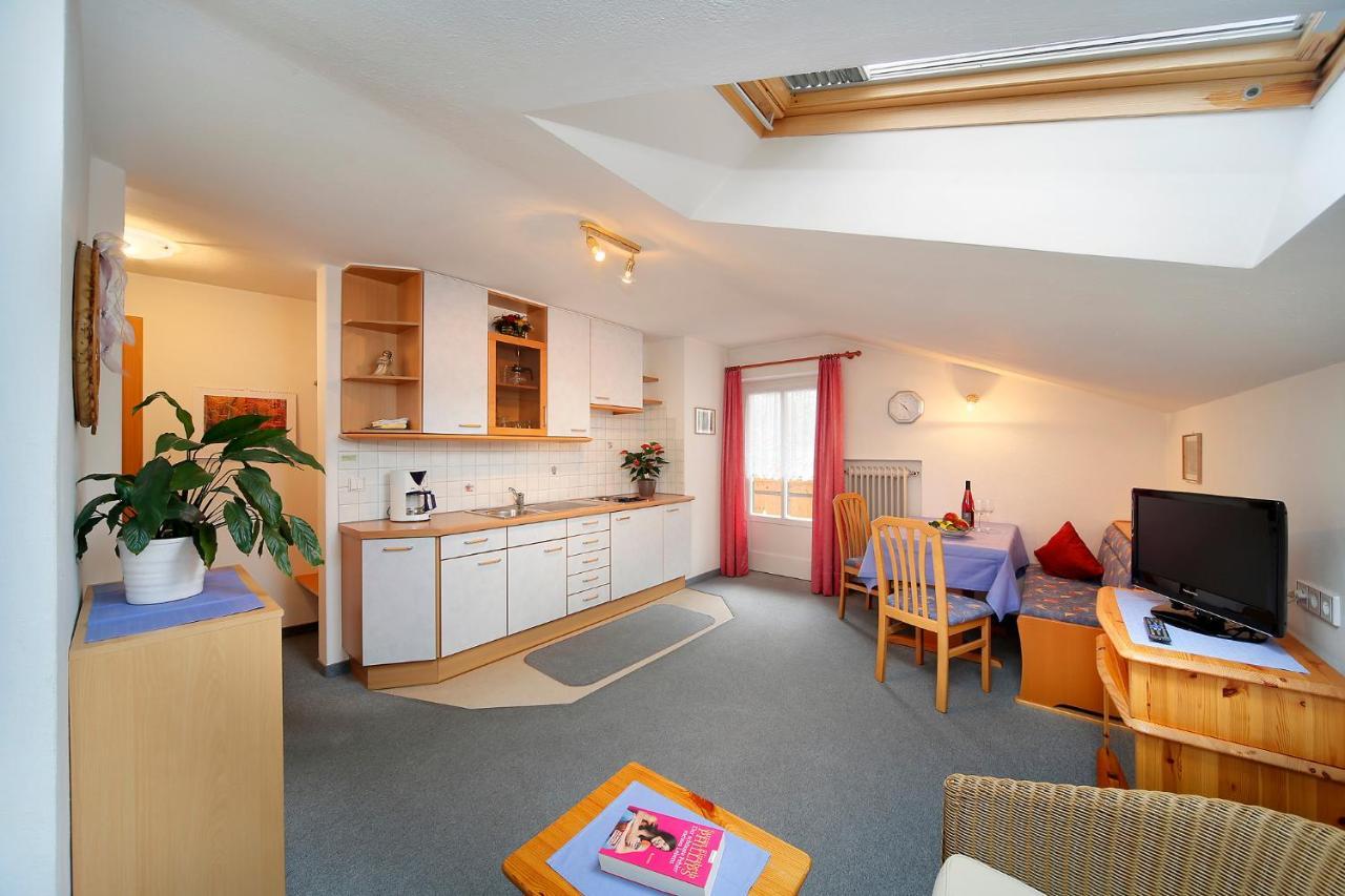 Haus Bernhard Apartment Schenna Luaran gambar